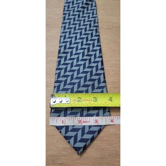 Ermenegildo Zegna 100% Silk Tie Blue Geometric Luxury Designer Made in ITALY - Picture 8 of 9